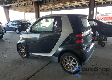 2008 Smart Fortwo Passion из США, поврежденный, VIN WMEEK31X08K180322